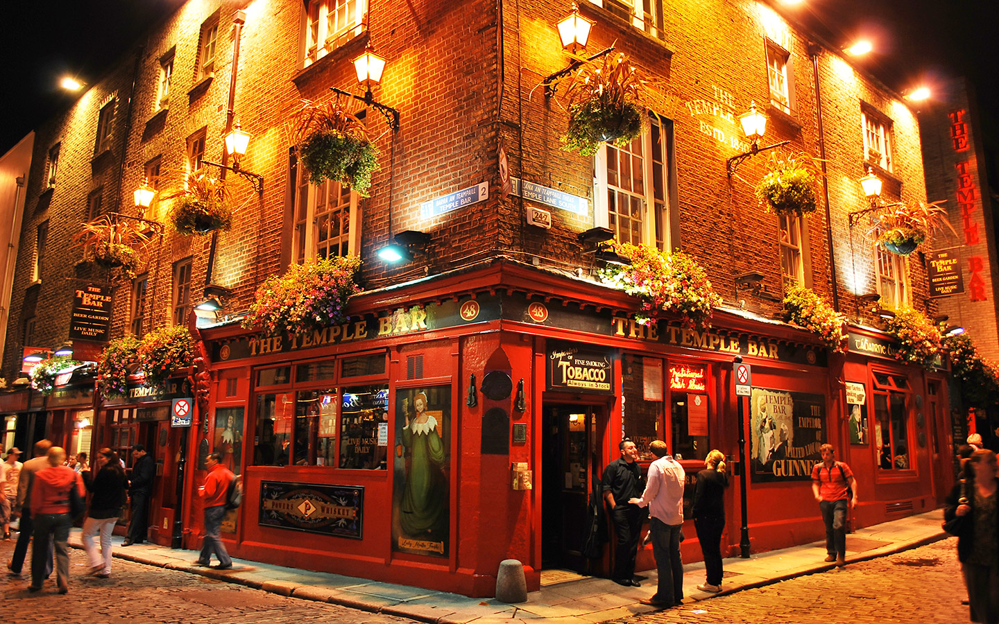 The Ultimate Dublin  Pub  Crawl StudentUniverse Travel Blog
