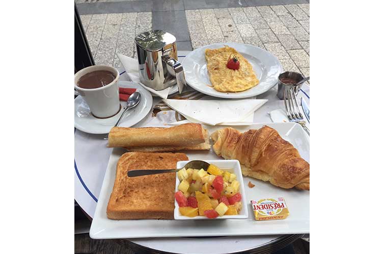 breakfast-paris-things-to-do-free