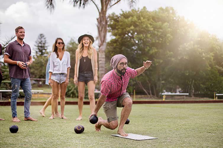 barefoot bowling visit australia local activities